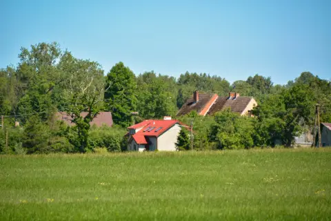 Domy w otoczeniu zieleni, jak długo trzeba czekać na pozwolenie budowy domu?