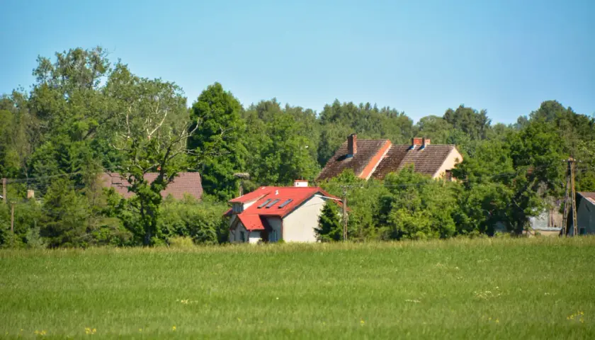 Domy w otoczeniu zieleni, jak długo trzeba czekać na pozwolenie budowy domu?